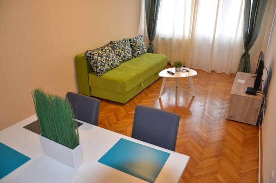 Apartments Sat ベオグラード エクステリア 写真